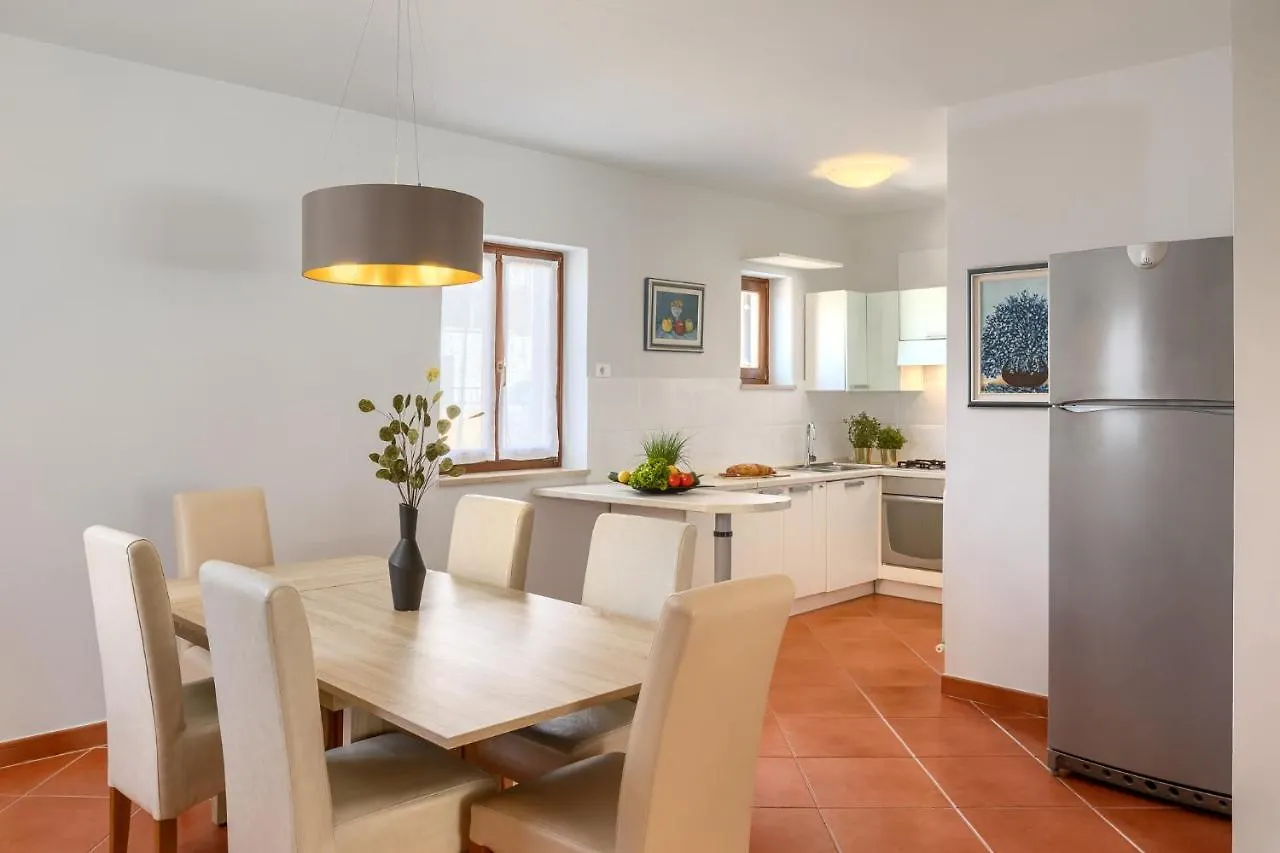 Belvedere Holidays Villas Novigrad Istria Kroatien