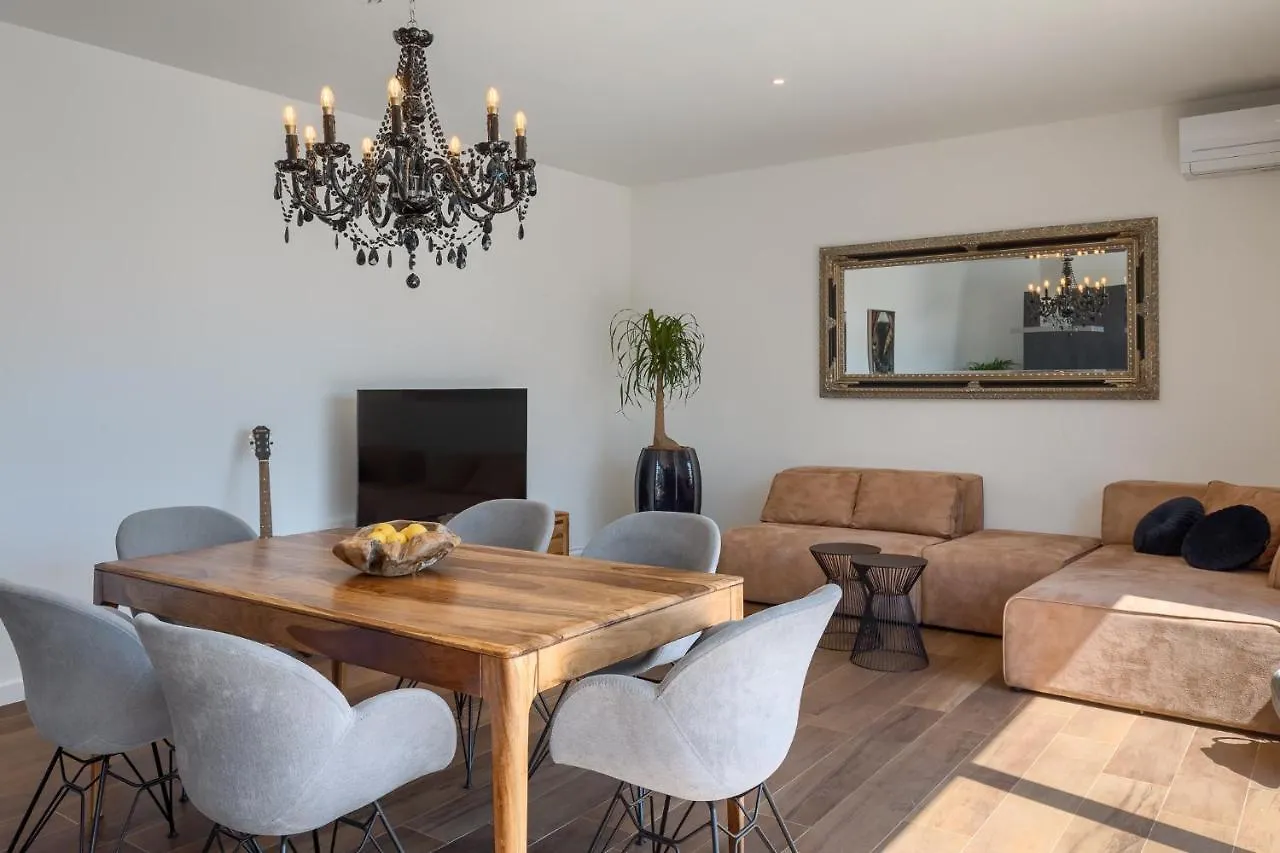 Ferienhaus Belvedere Holidays Villas Novigrad Istria Kroatien