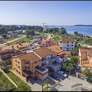 Mirjan 2000 Fažana